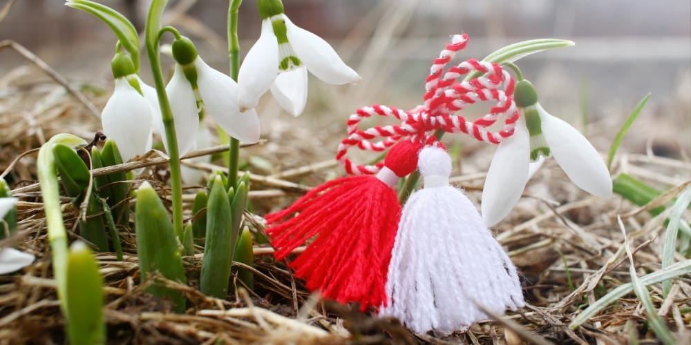 Martie: Compoziții florale prin care sărbătorim feminitatea 13 Martie: Compoziții florale prin care sărbătorim feminitatea