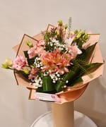Buchet pasiune roz, buchet cu trandafiri roz, Eustoma, Alstroemeria, garofiță și frezie
