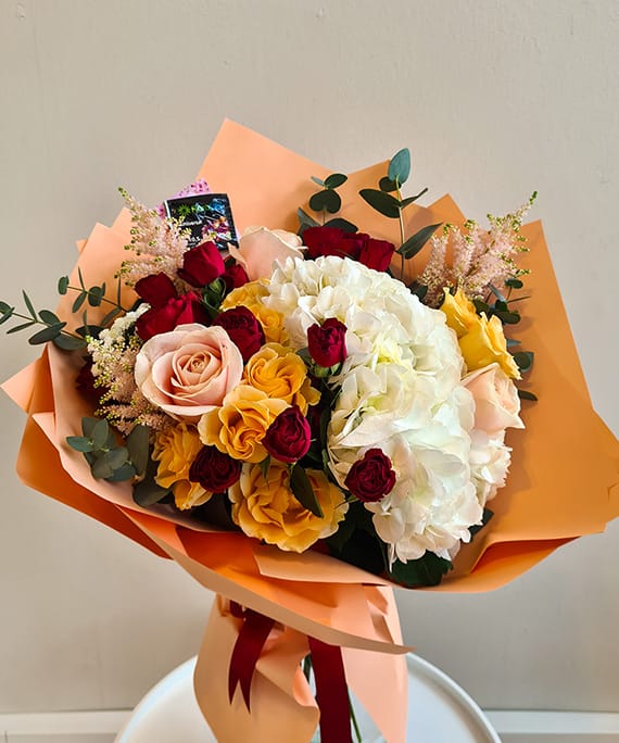 Buchet Hortensia albă mix, fotografia 6