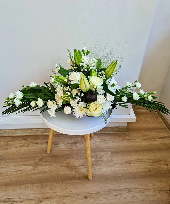 Aranjament funerar tip prezidiu 1