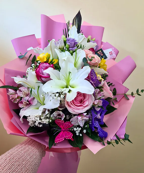 Buchet piramidal crin mixat 1 Buchet piramidal crin mixat 1 1