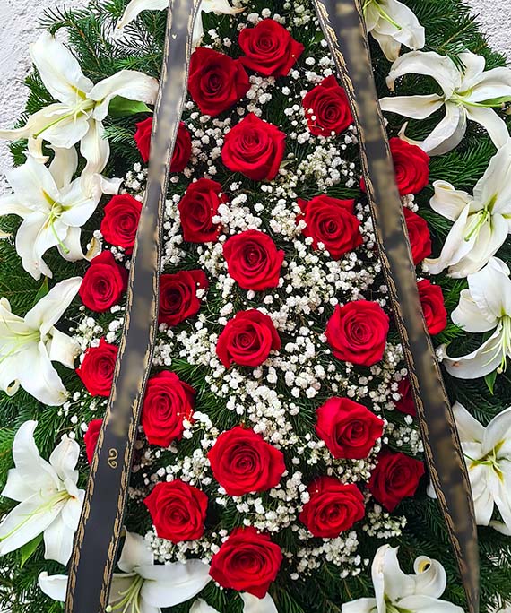 Coroana funerara crin si trandafir rosu 3