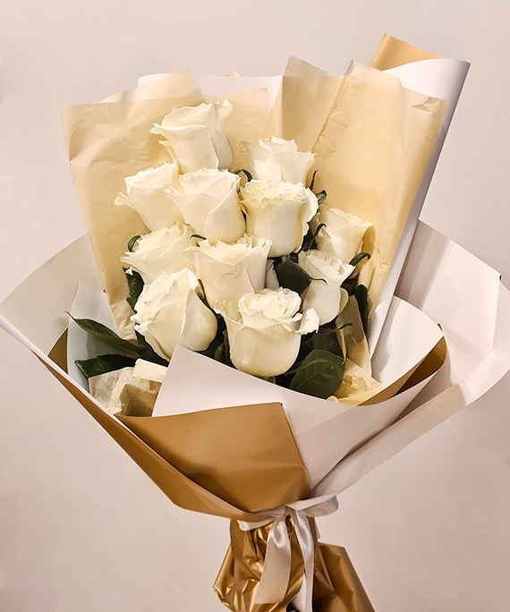 buchet trandafiri albi 1