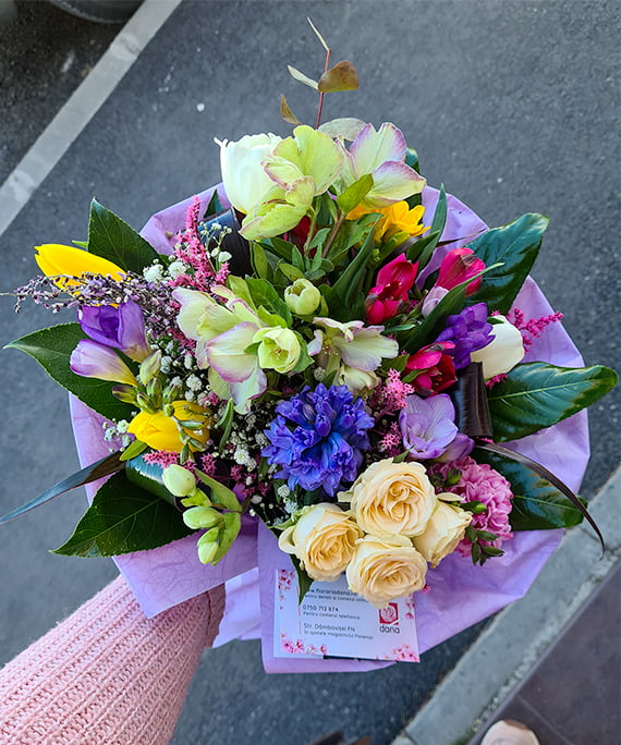 Invită arome de primăvară în casa ta prin intermediul florilor 7 buchet primavara fresh 1