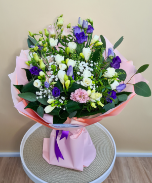 Buchet de Frezii și Eustoma