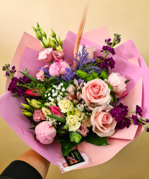 Buchet cu bujori mixat