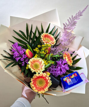 Buchet Zambile, Lalele și Mini-gherbera