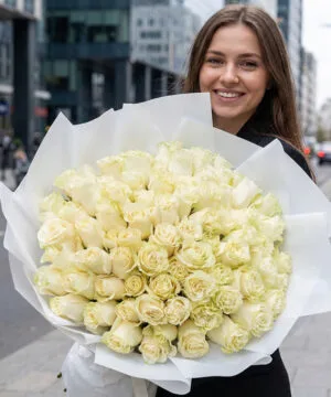 Buchet 75 Trandafiri Albi